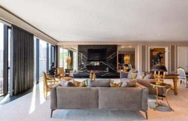 Condo For Sale In Montréal (Ville-Marie)