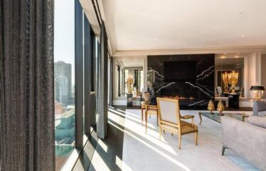 Condo For Sale In Montréal (Ville-Marie)