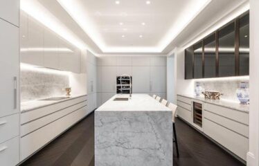 Condo For Sale In Montréal (Ville-Marie)