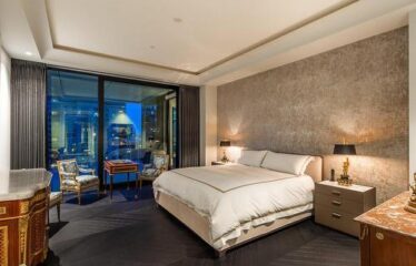 Condo For Sale In Montréal (Ville-Marie)