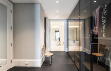 Condo For Sale In Montréal (Ville-Marie)