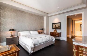 Condo For Sale In Montréal (Ville-Marie)