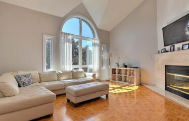 832 Carré Simon, Montréal (Saint-Laurent), Townhouse