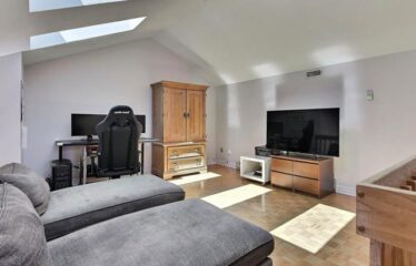 832 Carré Simon, Montréal (Saint-Laurent), Townhouse