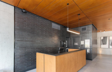 200 Boul. Marcel-Laurin (Saint-Laurent)