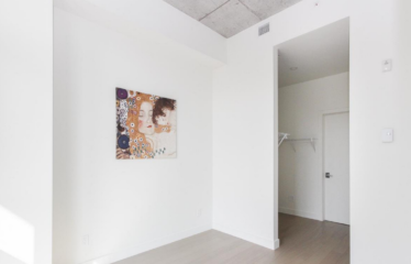200 Boul. Marcel-Laurin (Saint-Laurent)